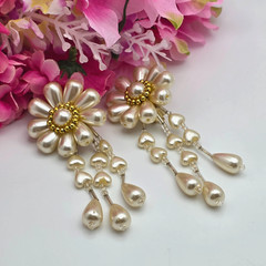 Vintage Lucite Faux Pearl Flower Dangle Earrings Teardrop Heart Drops 3.5 In
