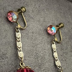 Vintage Ruby Red Pink Crystal Dangle Earrings AB Rhinestone Screw Back Gold Tone