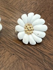 Vintage Monet Earrings Round Gold Tone White Daises Enamel Clip Ons!