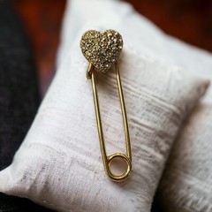 Puffy 3D Heart Rhinestone Gold Tone Saftey Pin Brooch Vintage Clip Fastener