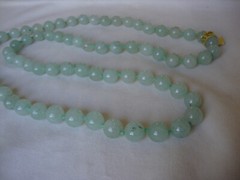 VINTAGE 1970s TAIWAN HANDMADE 10 MM AVENTURINE JADE 32″ ENDLESS BEAD NECKLACE