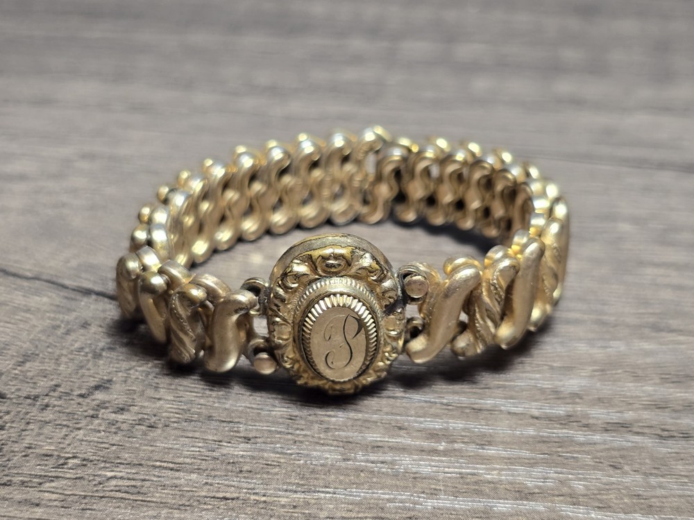 Antique Carmen Sweetheart Heart initial “P” gold filled? bracelet -one bad link