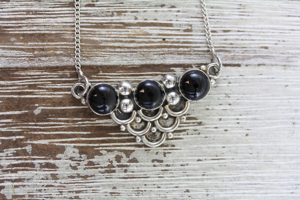 VINTAGE BLACK ONYX BALI STERLING SILVER 925 CHAIN NECKLACE 17.75″ LAYER CLASSIC