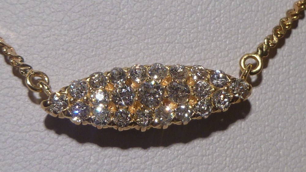 Vintage 14k Yellow Gold Pave Set Clean Shinny Diamonds Eye Shape Necklace