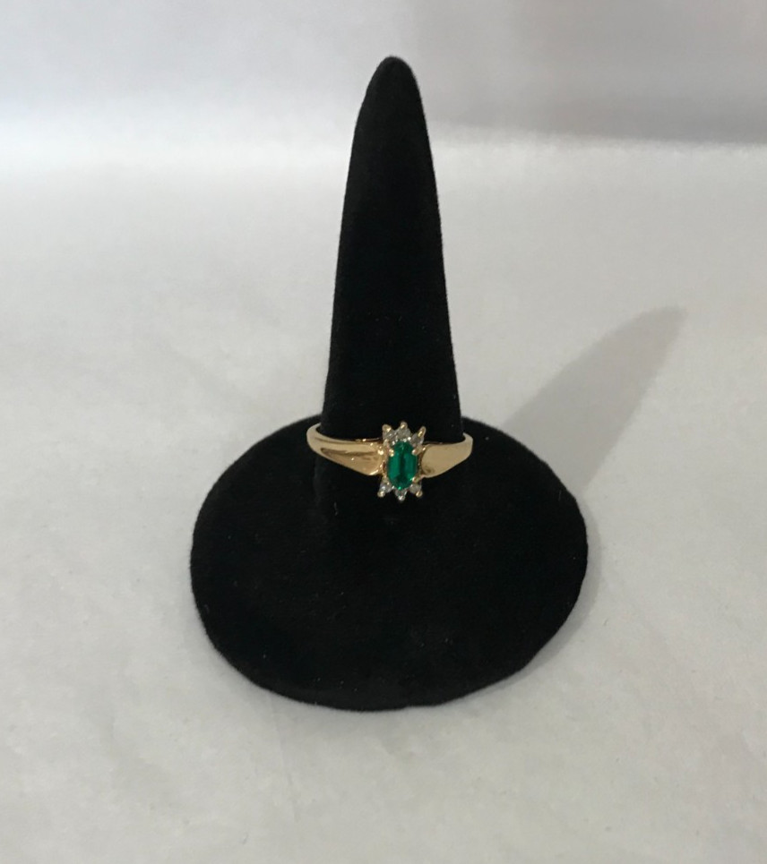 Vintage CI 10 Kt Gold Simulated Emerald Ring Caspian International 6.5