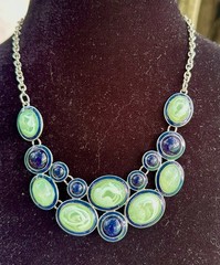 vintage New York & Company (NY&Co) collar bib statement necklace