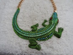 Goldtone Green Rhinestone Alligator Scoop Necklace (D68)