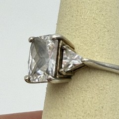 FAS 925 sterling silver Ring cubic zirconia size 6