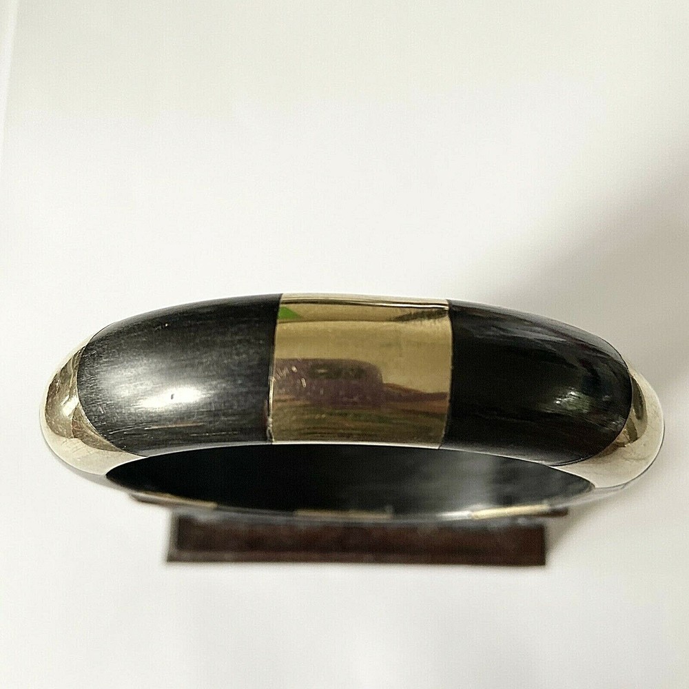 VINTAGE BLACK BONED HORN w/BRASS GOLD INLAIDED DESIGNED SLIP ON BANGLE BRACELET