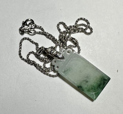 NEW Hallmark 18k W Gold Green Jadeite Jade Diamond 5.3g Pendant 16″ Necklace BOX