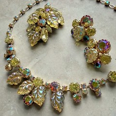 Vtg Signed Weiss Necklace Brooch Earrings Demi Set Molded Glass Leaf Yellow AB