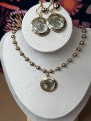Vintage Real Preserved Seahorse Necklace Earrings Set Lucite Nautical Gold Tone