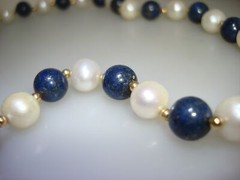 VINTAGE 14K GOLD LAPIS LAZULLI BEAD & CULTURED PEARL NECKLACE!18 1/2″ ESTATE