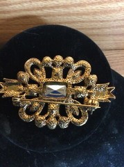 Gold Tone Shades Of Blue Brooch Pin Crystals Rhinestones