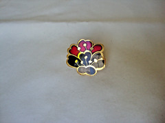 Vtg Samuel Huang Cloisonne Cherry Blossom Black Red Enamel Gold Tone Scarf Clip