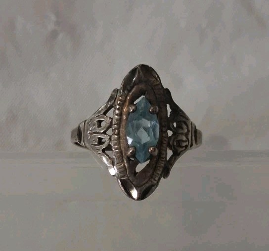 Vintage Art Deco .925 Sterling Silver Blue Topaz Marquise Cut Ring