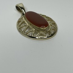 Vintage Necklace Pendant Gold-Tone Retro 60s 70s Lucite Plastic Stone