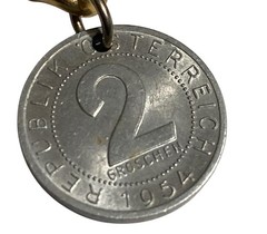 Vintage 1960″s British Coin Charm Bracelet Gold Tone Link Chain 9 Charms 6″