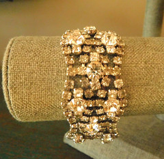 VINTAGE ART DECO LIGHT GRAY and CLEAR RHINESTONE CUFF BRACELET 7 1/4″ long