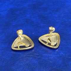 Vtg Aztec Mosiac Triangle Goldtone Blue Red Enamel Clip On Earrings