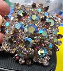 Vintage Juliana Delizza Elster Amethyst Pink Blue Broach Rhinestone Gold Tone