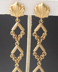Donna Karan D.K.N.Y. Signed Matte Gold Tone Dangle Modernist Earrings Clip-on