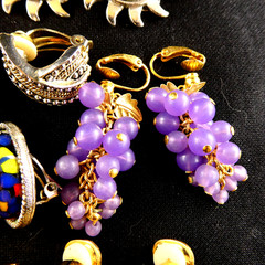 Vintage Clip On Earrings Lot 20 Pairs Retro Jewelry Floral Grape Cluster Enamel