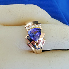 Original EARTH MINED TANZANITE DIAMOND Engagement Ring 14K GOLD Design Solitaire