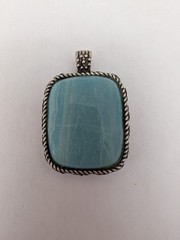 VINTAGE LUCKY BRAND REVERSIBLE STONE PENDANT . NO CHAIN
