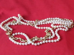 Vtg KJL? Runway Pearl & Gold Chain Necklace Fox Head Clasp Opera Length 48″