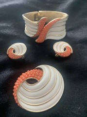 Vintage Trifari White Enamel And Coral Beaded 4 Pc Set