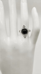 Black Stone Faux Onyx Ornate Silver Tone Metal Women’s Fashion Ring Size 7.5