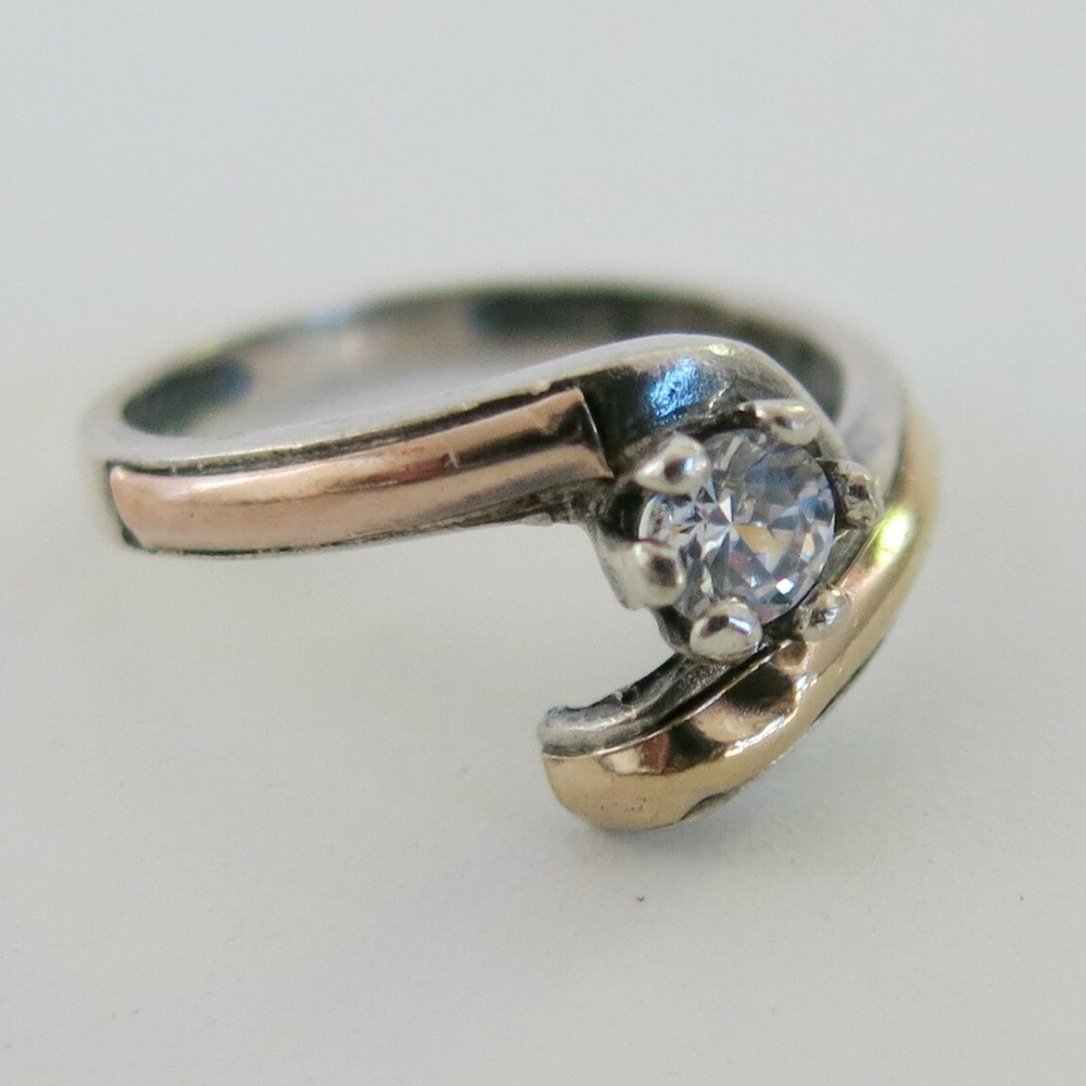 Sterling Silver Ring with CZ & Gold Vermeil 2.0g Size 5.75 [5130]