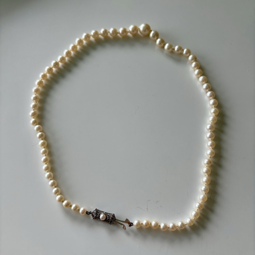 Antique Art Deco Cultured Pearl Necklace 14K White Gold Filigree Clasp 17 Inches