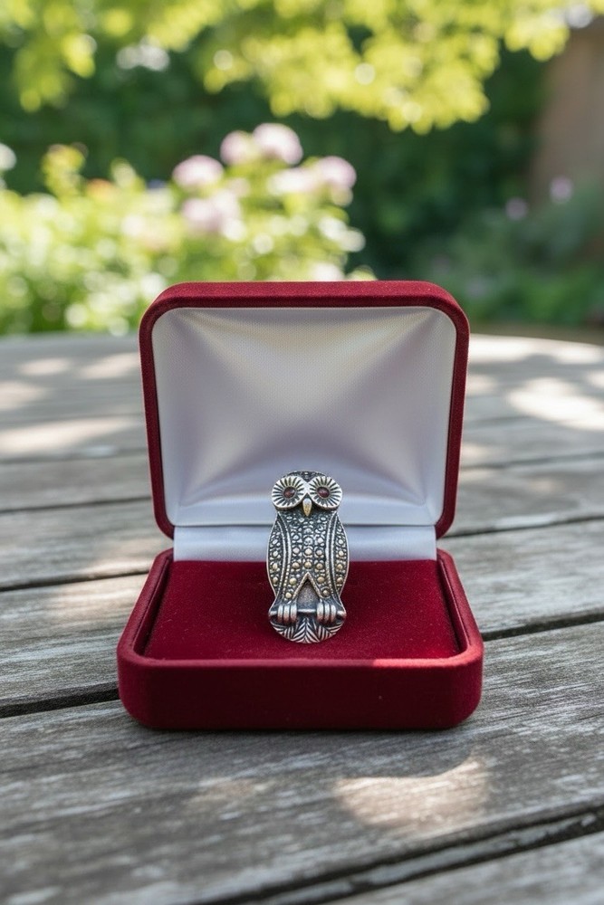 Vintage 925 Sterling Silver Garnet and Marcasite Owl Pin/Brooch