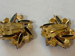 Vintage TARA by D&E Juliana Clip Earrings Gray Navette AB Rhinestones 1”
