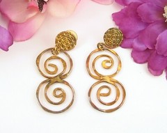 SPIRAL DANGLE EARRINGS Vintage Pierced Post Goldtone Handcrafted Tolarams 2 5/8″