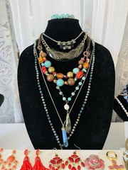 Jewelry addicts! Vintage Estate Costume AVON MONET 925 SOUTHWESTERN 89pc Lot