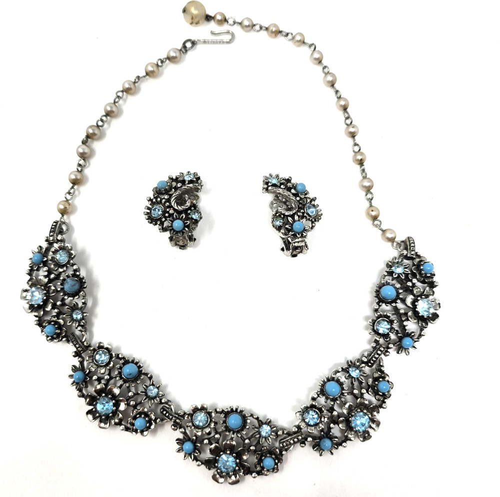Vintage Lisner Designer Faux Aquamarine Pearl Flower Link Necklace And Earrings