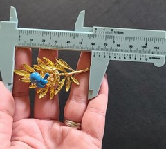 VTG Trifari Blue Bird Trembler Brooch Pin Goldtone Faux Pearl Eggs Nest Branch