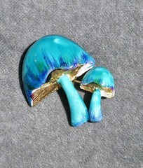 Vintage Signed LG Lind Gal Enamel Mushroom Brooch Pin Blue Gold Mid Century…
