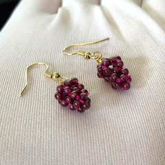 Natural Garnet ‘Grape’ Earrings Drop Dangle Gold-tone