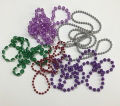 Vintage Set of 5 Plastic Beaded Necklaces Purple Green Gray 23-36″