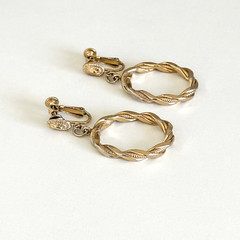 Vintage Napier Gold Tone 70s Twisted Oval Chunky Screw Back Clip On Earrings