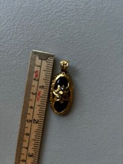 Vintage Made in Korea Black Glass Rhinestone Floral Pendant Necklace No Chain