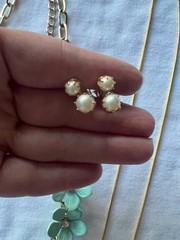 Jewelry Lot 4pc Mint Green Floral Statement Necklace Avon Pearl Daisy