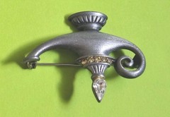 Vintage AJC Signed GENIE’S LAMP w/ Clear Stones Brooch In Pewter