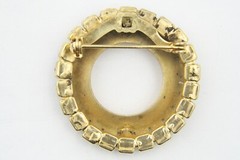 Vintage 1.38″ Gold Tone Circle Ring Brooch Pin Aurora Borealis Rhinestone Topaz