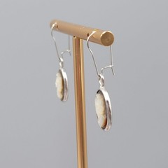 Vintage Real Shell Cameo Pierced Earrings Silver tone Dangle 7/8″