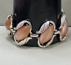 Vintage 60s Leaf Design Bracelet & Earrings Set 3 PC Thermoset Peach Gold Tone